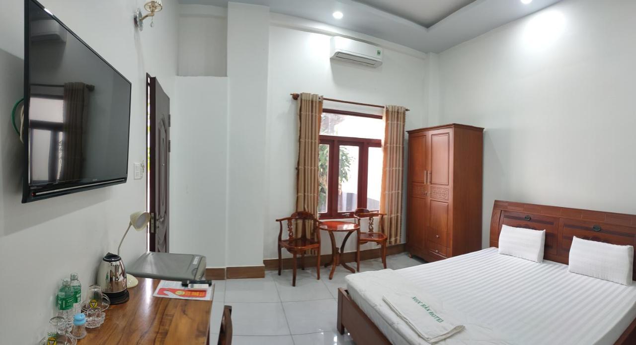 Khách Sạn Ngọc Hân Ap Vinh Phu Esterno foto