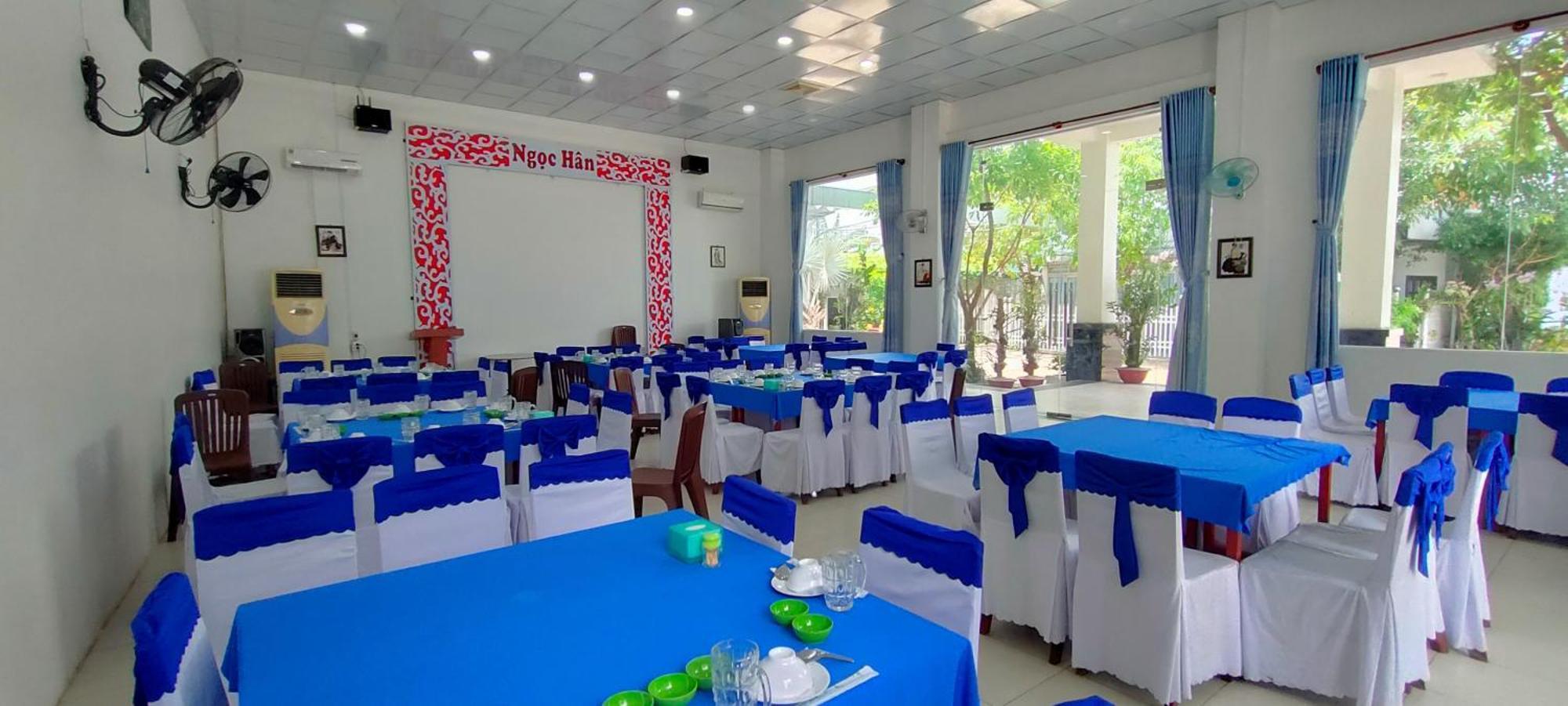 Khách Sạn Ngọc Hân Ap Vinh Phu Esterno foto