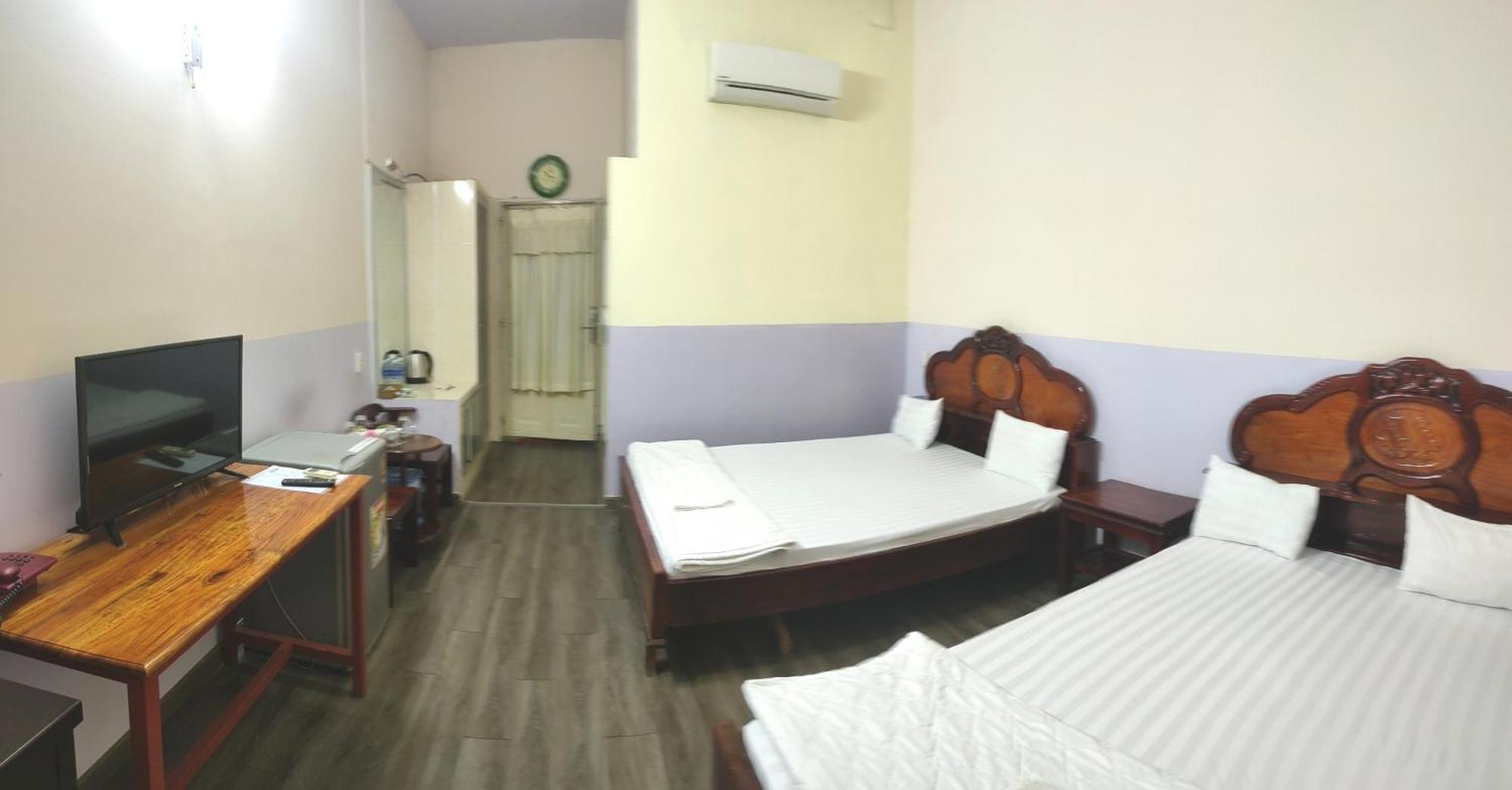 Khách Sạn Ngọc Hân Ap Vinh Phu Esterno foto
